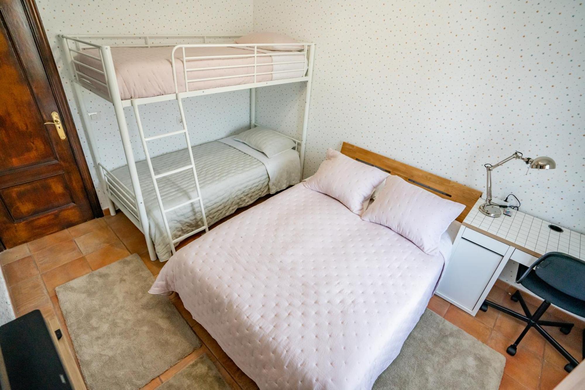 Casa Julio - Alcala Complete Coastal Retreat - Entire Apartment - 3 Min Walk From The Ocean - Shared Entrance With Host المظهر الخارجي الصورة