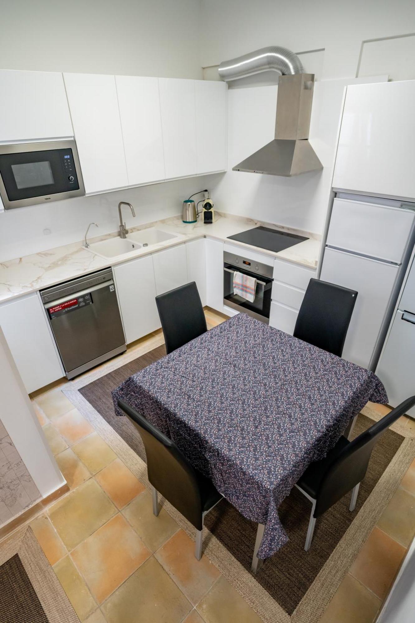 Casa Julio - Alcala Complete Coastal Retreat - Entire Apartment - 3 Min Walk From The Ocean - Shared Entrance With Host المظهر الخارجي الصورة