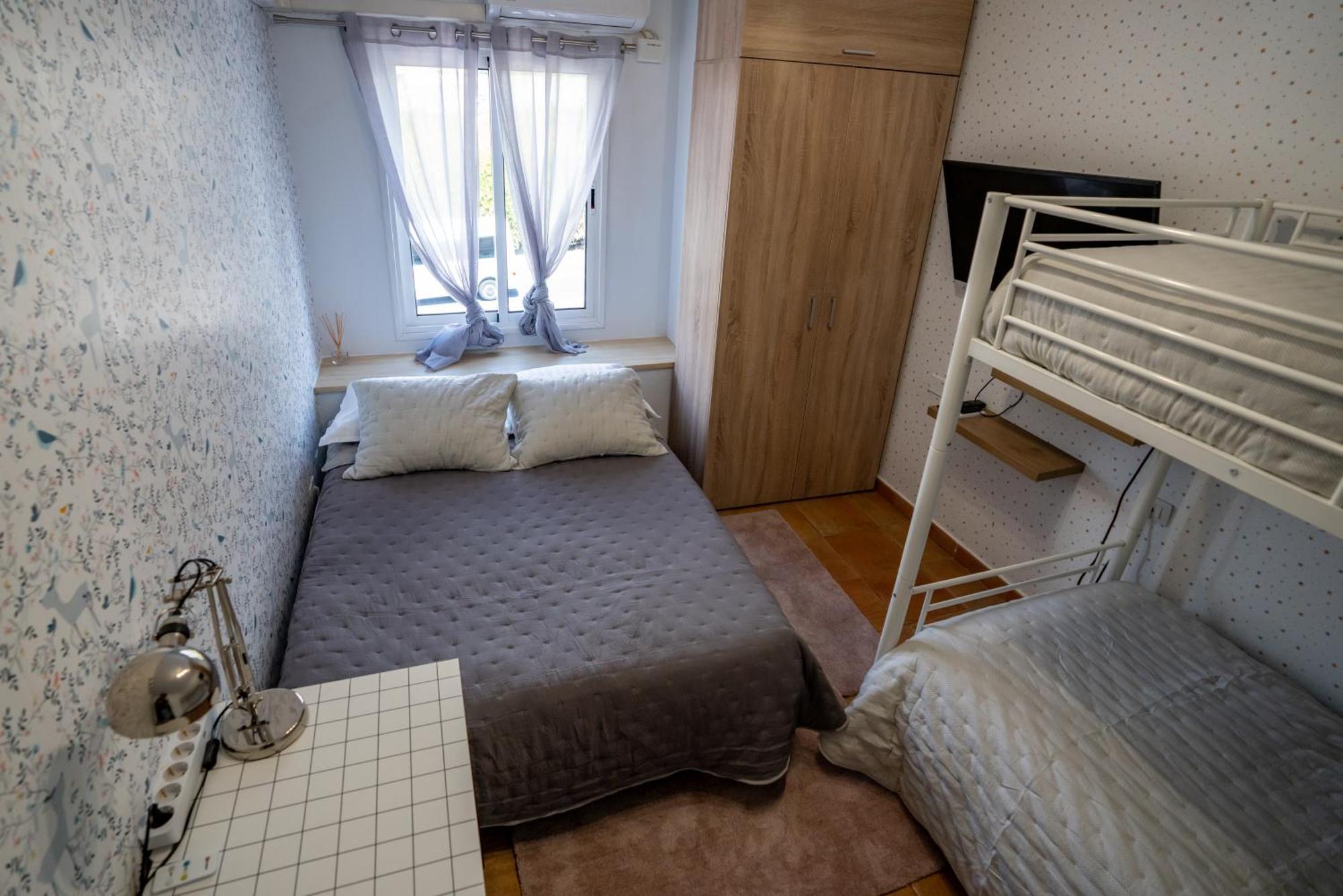 Casa Julio - Alcala Complete Coastal Retreat - Entire Apartment - 3 Min Walk From The Ocean - Shared Entrance With Host المظهر الخارجي الصورة
