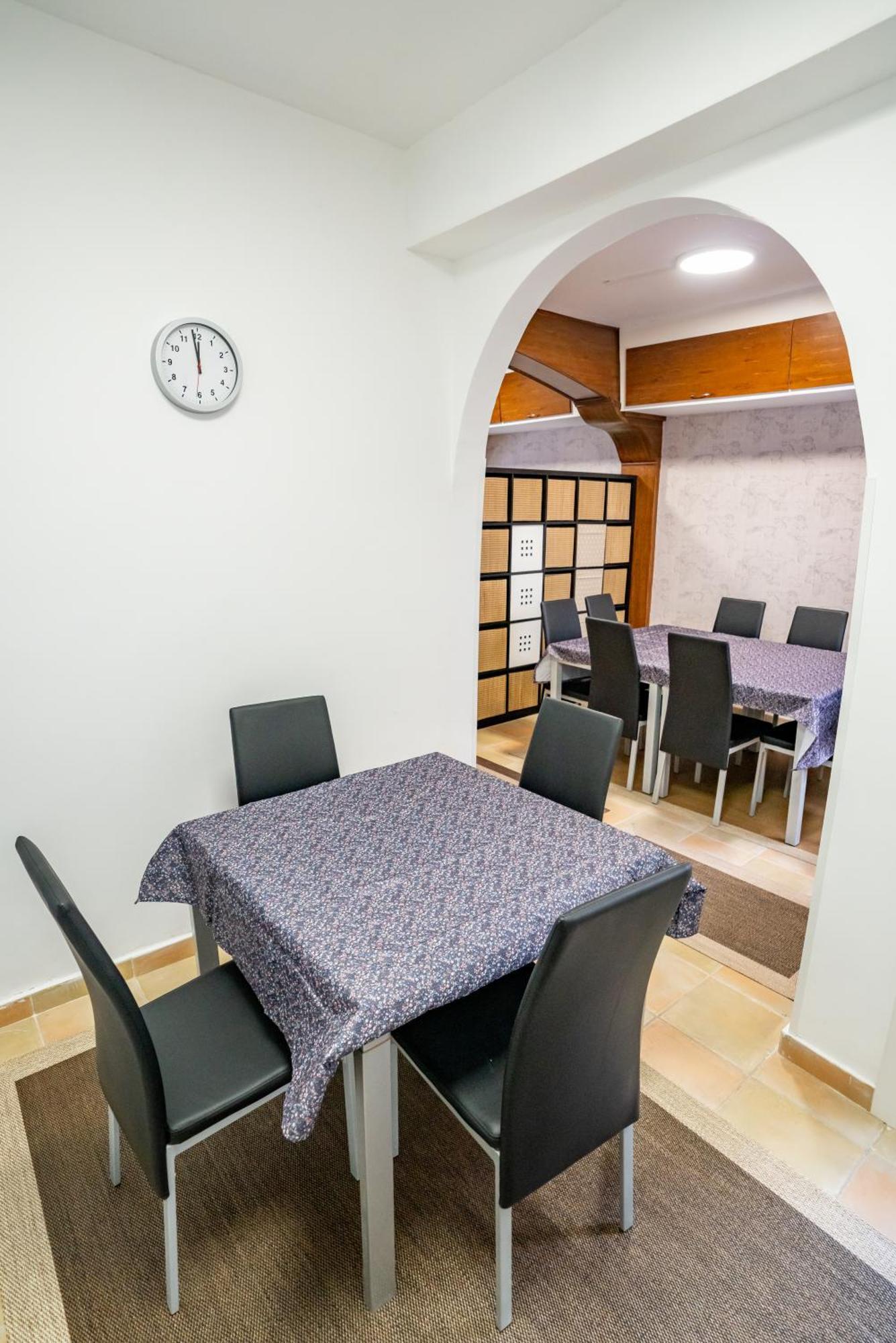 Casa Julio - Alcala Complete Coastal Retreat - Entire Apartment - 3 Min Walk From The Ocean - Shared Entrance With Host المظهر الخارجي الصورة